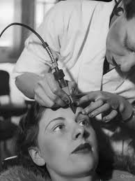 Permanent hair straightening risks in the 1920s