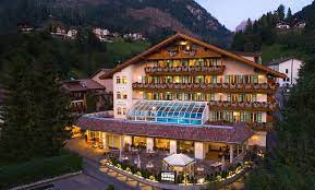 To sign up to amoena4life newsletter you must agree to us sending you marketing communications. Hotel Garden Moena Bewertungen Fotos Preisvergleich Italien Tripadvisor