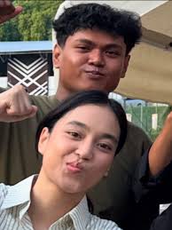 Tak sampai 2 bulan Amber Coffee dilahirkan…kami telahpun dapat Anugerah  Persatuan Unggul dari pihak UITM. Perjalanan masih panjang, pencapaian  masih kurang, our goals masih dikejar. Thank you for the 2 month fantastic