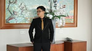 Dengan adanya contoh teks mc, maka yang bersangkutan menjadi lebih dimudahkan karena adanya masukan mengenai susunan acara. Mau Jadi Mc Sesuaikan Outfit Kamu Dengan Beberapa Hal Berikut