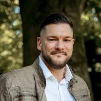 10+ "Benjamin Kelm" profiles