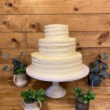 All of our cake stands are made from 5mm acrylic, which makes them far stronger and more resilient than standard 3mm plastic stands. Arnie S Wedding Cakes Desserts