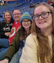 Sorry the Gulls are a bit distant, only had my phone, are these Sabines?  Niagara last week