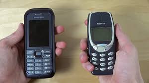Samsung Xcover 550 vs. Nokia 3310 ...