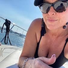 Belinda Gavin's Instagram, Twitter & Facebook