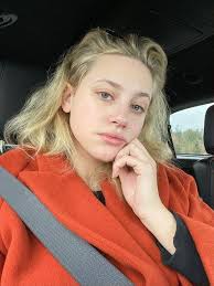 Self awareness in romantic relationships and personal growth