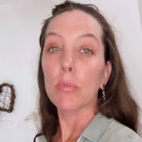 20+ "Sara Stocks" profiles