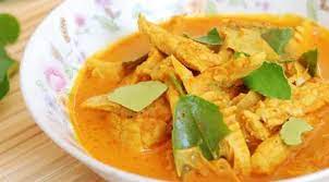 Rahasia kelezatan sayur rebung ini terletak pada pilihan rebung yang muda dan direbus dengan air kelapa agar tak asam aromanya. Resep Sederhana Sayur Rebung Kuah Santan Gurih Pedas Lifestyle Fimela Com