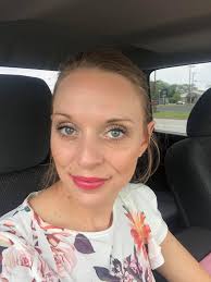 Well hello white top. I kinda like it. 🤍