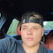 What is the purpose of a fireplug?