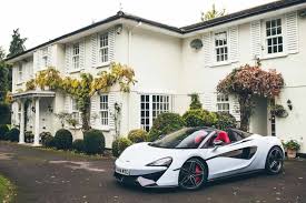 This Mclaren 570s Spider Shows Off A New Shade Of White Voiture De Sport Constructeur Automobile Automobile