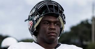 3-star DE Connor Parks has a new leader, sets official visit