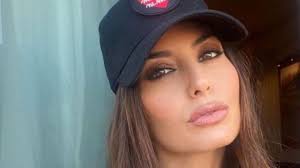 Unimamme, la showgirl elisabetta gregoraci. Elisabetta Gregoraci Scatto Nostalgico Su Instagram Il Post E Un Successo Solonotizie24