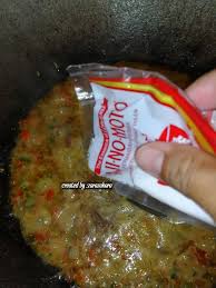 Bunda hanya perlu membumbui ayam, lalu balutkan dengan tepung, goreng dan geprek dengan sambal. Sambal Ayam Geprek Derhaka Simpan Dalam Peti Sejuk Boleh Tahan Berbulan Bulan Mingguan Wanita