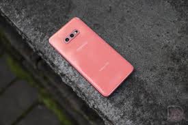 Samsung Galaxy S10e Review: Yo! This is ...