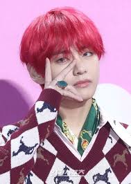 Red Hair Is Somewhat Common And For Good Reason It S A Very Flattering Color And A Lot Of K Pop Idols Really Pu Red Hair Kpop Kpop Hair Color Bts Hairstyle