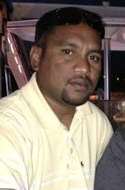 Can someone help me edit a picture for a funeral wreath?