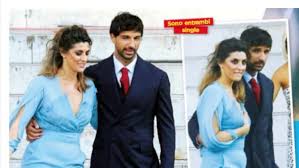 Il messaggio di raimondo todaro a francesca tocca. Raimondo Todaro Ed Elisa Isoardi Coccole In Pubblico Foto