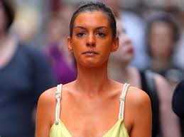 Luckily, there are products on the market you can buy to do just that. How To Apply Self Tanner Without Streaks Or Blotches Glamour