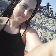 Hello beautiful people, I have a friend that recently came across a few  ducklings who's mother has seemed to sadly pass away. My friend found 6 of  these ducklings