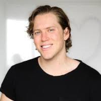 Jonathan Kaufman's Instagram, Twitter & Facebook