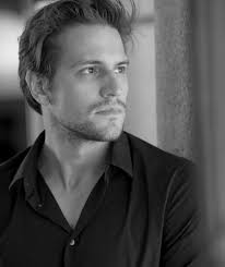 Cum Văd Tinerii De Azi Comunismul?