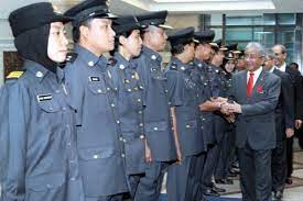 Kali ni aku nak share pengalaman aku pergi ujian pemeriksaan fizikal, pacaindera dan kecergasan pegawai siasatan gred 41 suruhanjaya pencegahan rasuah malaysia kat johor. Pegawai Siasatan Gred P41 Zixioni