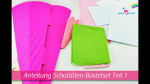 Wir zeigen euch wie ihr in wenigen schritten eine schultüte für diesen besonderen anlass bastelt. Basteln Einer Schultute Mit Dem Bastelset Von Roth Teil 1 Youtube