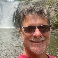 Christmas came early for me this year! Morgan and I are expecting our first  child together in June! I'm so excited I can hardly sleep! 📷: Boonetown  Story