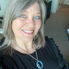 Danielle Deniz's Instagram, Twitter & Facebook