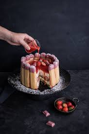 Mehr thermomix ® rezepte auf www.rezeptwelt.de Rezept Fur Tiramisu Charlotte Mit Erdbeeren Einfach Gemacht Und So Kostlich Trickytine