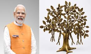 विश्व मंच पर छत्तीसगढ़ की सांस्कृतिक छाप: प्रधानमंत्री श्री नरेंद्र मोदी ने न्यूजीलैंड के प्रधानमंत्री को भेंट की बस्तर की ढोकरा ट्री ऑफ ...