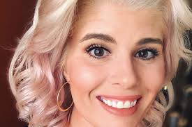 Salon Darlene Marie: Lees recensies en boek lessen met ClassPass