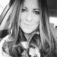 Melissa Cliff's Instagram, Twitter & Facebook