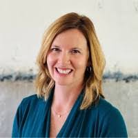 Laura Embleton's Instagram, Twitter & Facebook