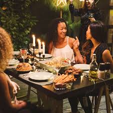 Find dinner party ideas to make sure your dinner party runs smoothly. How To Host A Dinner Party In A Small Space