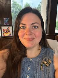 The beautiful @vanipelite and her husband, Thomas 🤍 our #WhiteLilyBride  wears AUBREY by our own @onewhitedressbridal 🕊️ absolutely stunning!  Congratulations to the beautiful couple. Photography