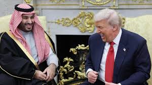 Trump aprova acordo nuclear com Arábia Saudita para enriquecer urânio