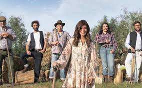 Quem quer namorar com o agricultor, que esteve no ar pela última vez no verão de 2020, garantiu bons resultados à sic e deverá ser aposta para os domingos e também para durante a semana, na faixa das 19h, a concorrer com cristina comvida, o novo programa de cristina ferreira nos finais de tarde da tvi. Quem Quer Namorar Com O Agricultor Conheca Os Novos Concorrentes Do Programa Da Sic Vip Pt
