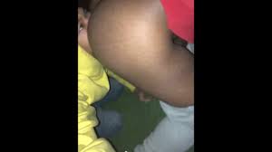 Come Culo En Público - Pornhub.com