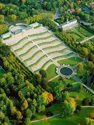 Sanssouci Castle Potsdam Germany Frederick The Great Of Prussia Built The Palace As His Summer Escape Where He Could Schone Orte Landschaftsbilder Ausflug
