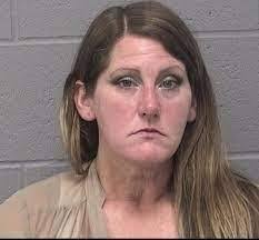 Mandy Malla's Instagram, Twitter & Facebook