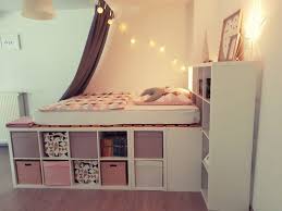 Ein Hochbett Aus Ikea Kallax Regalen Aus Ein Hochbett Ikea Kallax Regalen Https Kinderwelt Canli1tvizle Com Ein Hochbett Au Diy Loft Bed Loft Bed Room