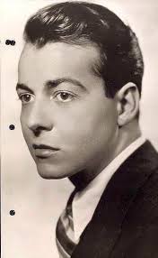 Walter Manners's Instagram, Twitter & Facebook