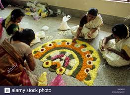 An associated ritual is to make pookkalam. Pookalam Florales Design Onam Festival Kerala Indien Stockfotografie Alamy