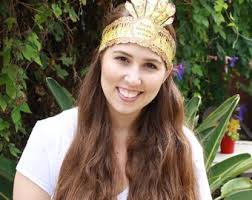 Greeting Card With Tiara, Happy Birthday to You, Music, by Heart the Moment 