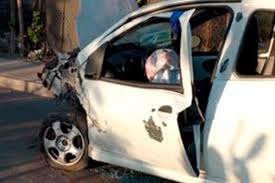Hasta el momento no se ha informado de heridos. Video Colina Hombre Fallece Tras Protagonizar Accidente De Transito En Los Ingleses Chicureo Hoy