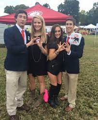 I think i can say this and have almost everyone agree with me, game days are one of the best parts of college. Every Type Of Fan You Ll See At An Alabama Football Game