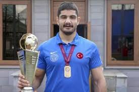 Taha akgül ülkemizi büyük başarı ile temsil etmeye devam eden serbest güreşçimizdir. Taha Tokyo Da Ya Tamam Ya Devam Diyecek Bursada Bugun Bursa Bursa Haber Bursa Haberi Bursa Haberleri Bursa