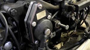 As said above, t he reed valves in these 9.5 motors were two different types. Johnson Evinrude Fuel Pump Service Youtube